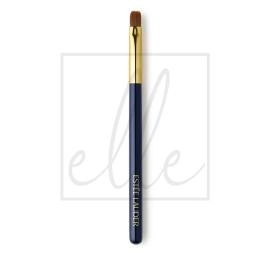 Lip brush 35