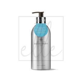 Molton brown coastal cypress & sea fennel infinite bottle gel doccia - 400ml