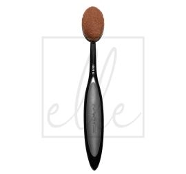 Oval 6 brush